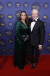 Amsterdam 14 oktober 2021
Televizierring gala in Carre Amsterdam. Dries Roelvink met zijn vrouw Honoria