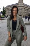 Amsterdam 23 september 2021
Rose Bertram onthult de cover van Fabulous Mama met zichzelf op de cover bij Cafe de Waard. Dyantha Brooks