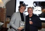 Volendam 12 oktober 2021
Boekpresentatie Jan Keizer bij Hotel Spaander in Volendam . Alle oude bendleden van BZN zijn aanwezig zoals Annie Schilder Carola Smit Jan Tuijp Jack Veerman Thomas Tol Dick Plat . Edwin v Hoevelaak kwam met zijn vriendin Natasja Poels