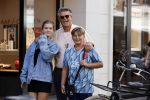 Amsterdam 18 september 2021
Emile Ratelband met zijn kinderen Emilio en Royce op de PC Hooftstraat
