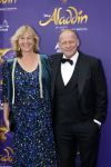 Scheveningen 26 september 2021
Premiere Aladdin in het circustheater. Erik v Muiswinkel met vrouw en kinderen