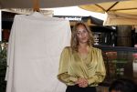 Amsterdam 23 september 2021
Rose Bertram onthult de cover van Fabulous Mama met zichzelf op de cover bij Cafe de Waard