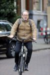 Amsterdam 20 september 2021
Gijs Scholten v Asschat op de fiets in Amsterdam zuid