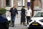 Amsterdam 3 augustus 2021
Gordon met zijn nieuwe vriend Jeffrey de Visser in Amsterdam zuid