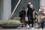 Schiphol 17 oktober 2021
Gordon gaat emigreren naar Dubai en vertrekt vanag Schiphol met div vrienden. Oa Patrick Kathy zijn manager Nathalie  Moser en vriend Jeffrey de Visser gaan met hem mee