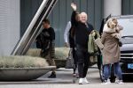 Schiphol 17 oktober 2021
Gordon gaat emigreren naar Dubai en vertrekt vanag Schiphol met div vrienden. Oa Patrick Kathy zijn manager Nathalie  Moser en vriend Jeffrey de Visser gaan met hem mee