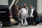 Schiphol 17 oktober 2021
Gordon gaat emigreren naar Dubai en vertrekt vanag Schiphol met div vrienden. Oa Patrick Kathy zijn manager Nathalie  Moser en vriend Jeffrey de Visser gaan met hem mee