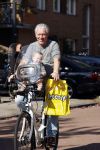 Amsterdam 22 september 2021
Hajo Bruins met zijn dochter Teddy Marie Keet op de fiets.