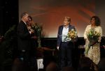 Utrecht 10 oktober 2021
Hans Kazan krijgt de Fred Kaps award.
Zijn vrouw Wendy en zoon Steven Kazan