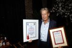 Utrecht 10 oktober 2021
Hans Kazan krijgt de Fred Kaps award.
Zijn vrouw Wendy en zoon Steven Kazan