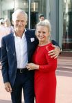Leusden 25 september 2021
Premiere Nummer 14 ( Johan Cruijff ) in het AFAS Theater. Jaap Jongbloed met zijn vrouw inge