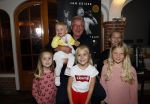 Volendam 12 oktober 2021
Boekpresentatie Jan Keizer bij Hotel Spaander in Volendam . Alle oude bendleden van BZN zijn aanwezig zoals Annie Schilder Carola Smit Jan Tuijp Jack Veerman Thomas Tol Dick Plat