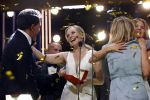 Amsterdam 14 oktober 2021
Televizierring gala in Carre Amsterdam.. De winnaar is Jessica Villerius met de kinderen van Ruinerwold
