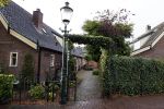 Huizen 5 oktober 2021
Het nieuwe huis van Jon v Eerd in het oude dorp van Huizen .