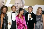 Amsterdam 28 september 2021
Premiere James Bond in Tuschinski. Jort Kelder en Welmoed Sijtsma met team