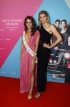 Amsterdam 11 oktober 2021
Premiere Liefde zonder grenzenin Tuschinski met in de hoofdrol Yolanthe Cabau v Kasbergen Jim Bakkum Soy Kroon Abbey Hoes  Hajo Bruins en Peggy Vrijens . Julia Sinning kwam met Denise Speelman