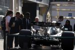 Amsterdam 3 september 2021
De F1 auto van lewis hamilton staat op de PC Hooftstraat voor de winkel van Tommy Hilfiger. Tommy is sponsor van het F1 team van Mercedes.