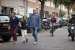 Amsterdam 25 september 2021
Lies Visschedijk met haar neiwue vriend Mar en zijn dochter op straat in Amsterdam.