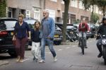 Amsterdam 25 september 2021
Lies Visschedijk met haar neiwue vriend Mar en zijn dochter op straat in Amsterdam.