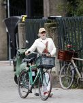 Amsterdam 7 oktober 2021
Marc Marie Huybregts op de fiets in Amsterdam zuid