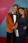Amsterdam 11 oktober 2021
Premiere Liefde zonder grenzenin Tuschinski met in de hoofdrol Yolanthe Cabau v Kasbergen Jim Bakkum Soy Kroon Abbey Hoes  Hajo Bruins en Peggy Vrijens . Marcel Boekhoorn met zijn vriendin Rebecca Cabau v Kasbereg