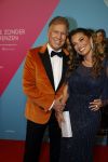 Amsterdam 11 oktober 2021
Premiere Liefde zonder grenzenin Tuschinski met in de hoofdrol Yolanthe Cabau v Kasbergen Jim Bakkum Soy Kroon Abbey Hoes  Hajo Bruins en Peggy Vrijens . Marcel Boekhoorn met zijn vriendin Rebecca Cabau v Kasbereg