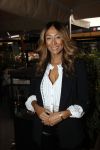 Amsterdam 23 september 2021
Rose Bertram onthult de cover van Fabulous Mama met zichzelf op de cover bij Cafe de Waard. Maria Tailor