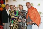 Amsterdam 3 oktober 2021
Premiere grote sinterklaasfilm in Pathe Noord.
Martien Meiland kwam met Erica Meiland Maxime Meiland en haar vriend Leroy