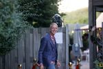 Noordwijk 4 september 2021
Martien Meiland viert zijn 60e verjaardag in de tuin van zijn nieuwe huis/villa. Aanwezig oa Erica Meiland Maxime Meiland (zwanger) met partner Leroy Molkenboer en Montana Meiland met partner Dirk