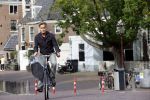 Amsterdam 6 september 2021
Max Westerman op de fiets in het centrum van Amsterdam.