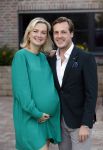 Noordwijk 4 september 2021
Martien Meiland viert zijn 60e verjaardag in de tuin van zijn nieuwe huis/villa. Aanwezig oa Erica Meiland Maxime Meiland (zwanger) met partner Leroy Molkenboer en Montana Meiland met partner Dirk