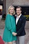 Noordwijk 4 september 2021
Martien Meiland viert zijn 60e verjaardag in de tuin van zijn nieuwe huis/villa. Aanwezig oa Erica Meiland Maxime Meiland (zwanger) met partner Leroy Molkenboer en Montana Meiland met partner Dirk