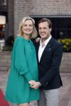 Noordwijk 4 september 2021
Martien Meiland viert zijn 60e verjaardag in de tuin van zijn nieuwe huis/villa. Aanwezig oa Erica Meiland Maxime Meiland (zwanger) met partner Leroy Molkenboer en Montana Meiland met partner Dirk