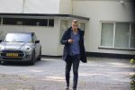Breda 9 oktober 2021
Nick Dijkman belt aan bij het huis van Pierre Kartner