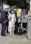 Naarden 24 september 2021
Nina ten Brink de dochter van Robert ten Brink en zijn vrouw Roos trouwt in het gemeentehuis van Naarden Vesting met haar man Laurens Jan . Ze arriveren in een bakfiets.