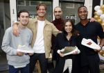 Amsterdam 2 oktober 2021
Patrick Kluivert zijn vrouw Rosanna Nino Wilkes zijn aandeelhouder in het sneakermerk Qurk. De schoenen worden van kurk gemaakt. De winkel zit in de 9 straatjes.