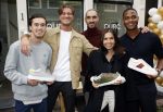 Amsterdam 2 oktober 2021
Patrick Kluivert zijn vrouw Rosanna Nino Wilkes zijn aandeelhouder in het sneakermerk Qurk. De schoenen worden van kurk gemaakt. De winkel zit in de 9 straatjes.
