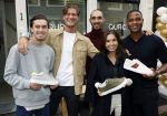 Amsterdam 2 oktober 2021
Patrick Kluivert zijn vrouw Rosanna Nino Wilkes zijn aandeelhouder in het sneakermerk Qurk. De schoenen worden van kurk gemaakt. De winkel zit in de 9 straatjes.
