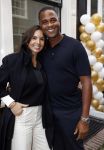 Amsterdam 2 oktober 2021
Patrick Kluivert zijn vrouw Rosanna Nino Wilkes zijn aandeelhouder in het sneakermerk Qurk. De schoenen worden van kurk gemaakt. De winkel zit in de 9 straatjes.