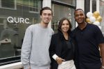 Amsterdam 2 oktober 2021
Patrick Kluivert zijn vrouw Rosanna Nino Wilkes zijn aandeelhouder in het sneakermerk Qurk. De schoenen worden van kurk gemaakt. De winkel zit in de 9 straatjes.