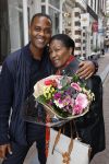 Amsterdam 2 oktober 2021
Patrick Kluivert zijn vrouw Rosanna Nino Wilkes zijn aandeelhouder in het sneakermerk Qurk. De schoenen worden van kurk gemaakt. De winkel zit in de 9 straatjes. patrick met zijn tante
