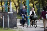 Amsterdam 3 september 2021
Paatrick Stoof met zijn partner op de fiets in Amsterdam Buitenveldert.