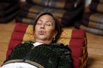 Amsterdam 16 oktober 2021
Patty Brard en haar man Antoine v d Vijver in een ijsbad . Patty heeft een hele lijn met produkten die bij het Kruitvat te koop zijn .
