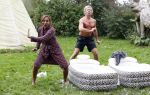 Amsterdam 16 oktober 2021
Patty Brard en haar man Antoine v d Vijver in een ijsbad . Patty heeft een hele lijn met produkten die bij het Kruitvat te koop zijn .