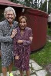 Amsterdam 16 oktober 2021
Patty Brard en haar man Antoine v d Vijver in een ijsbad . Patty heeft een hele lijn met produkten die bij het Kruitvat te koop zijn .