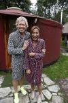 Amsterdam 16 oktober 2021
Patty Brard en haar man Antoine v d Vijver in een ijsbad . Patty heeft een hele lijn met produkten die bij het Kruitvat te koop zijn .