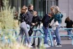 Amsterdam 2 september 2021
Pieter v d Hoogenband en zijn vrouw Marie Jose met hun beider kinderen in amsterdam.