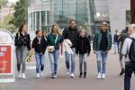 Amsterdam 2 september 2021
Pieter v d Hoogenband en zijn vrouw Marie Jose met hun beider kinderen in amsterdam.