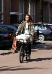 Amsterdam 22 september 2021
Quinty Trustfull op haar electrische van Moof fiets.