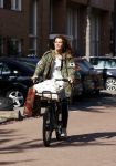 Amsterdam 22 september 2021
Quinty Trustfull op haar electrische van Moof fiets.
